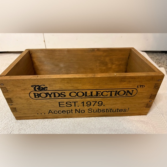 Boyd’s Bears Wooden Crate Box Shelf Medium Store/Home Display - Picture 2 of 11